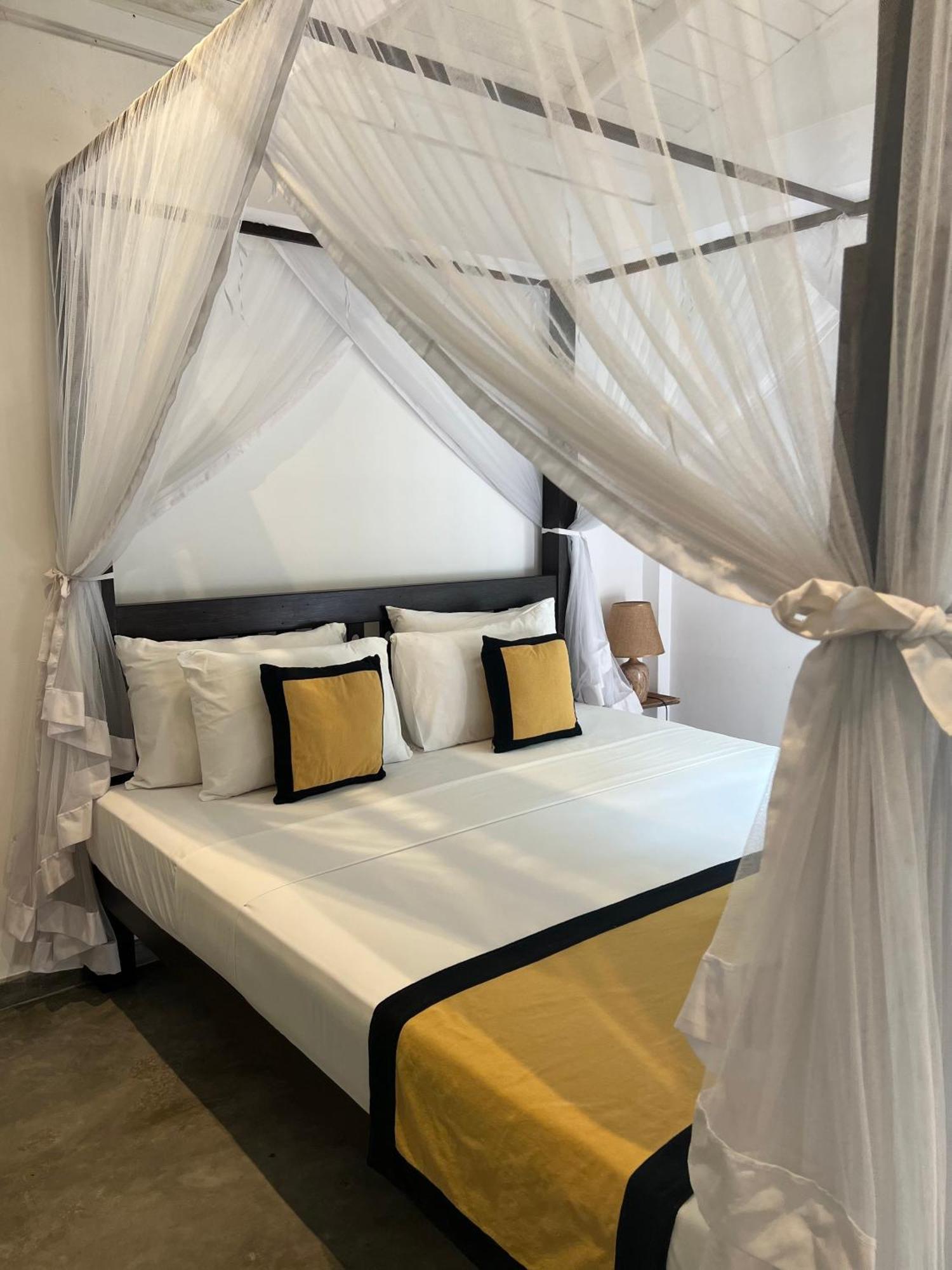Medusa Bungalow - Galle Luaran gambar